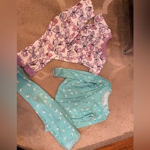 Two sets of pajamas, size 4T